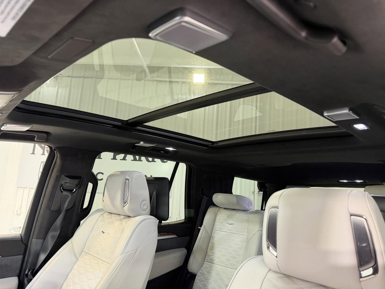 2025 Cadillac Escalade 4WD Premium Luxury Platinum San Antonio TX