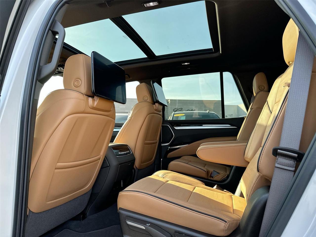 2025 Cadillac Escalade 4WD Premium Luxury Tucson AZ