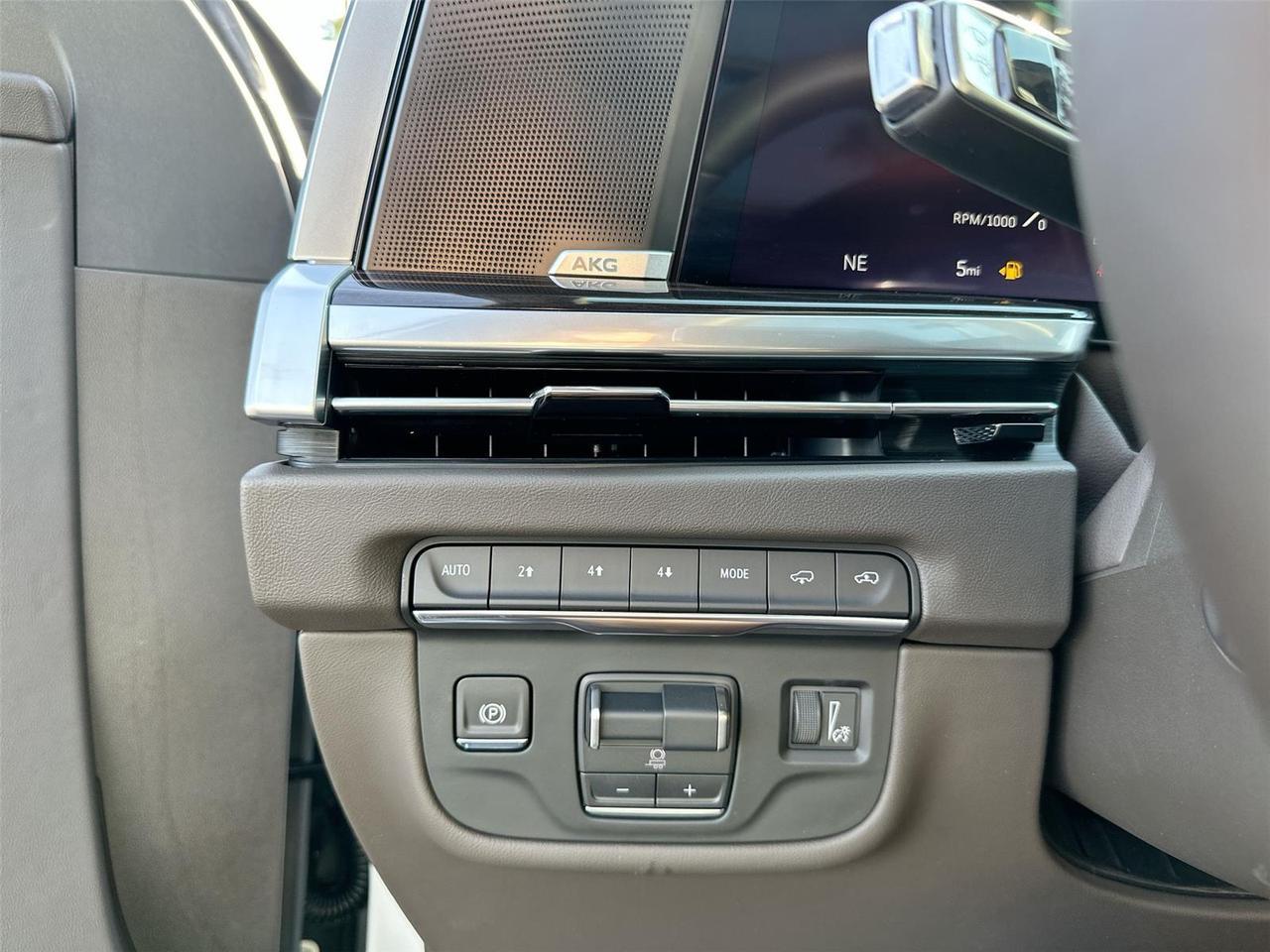 2025 Cadillac Escalade 4WD Premium Luxury Tucson AZ