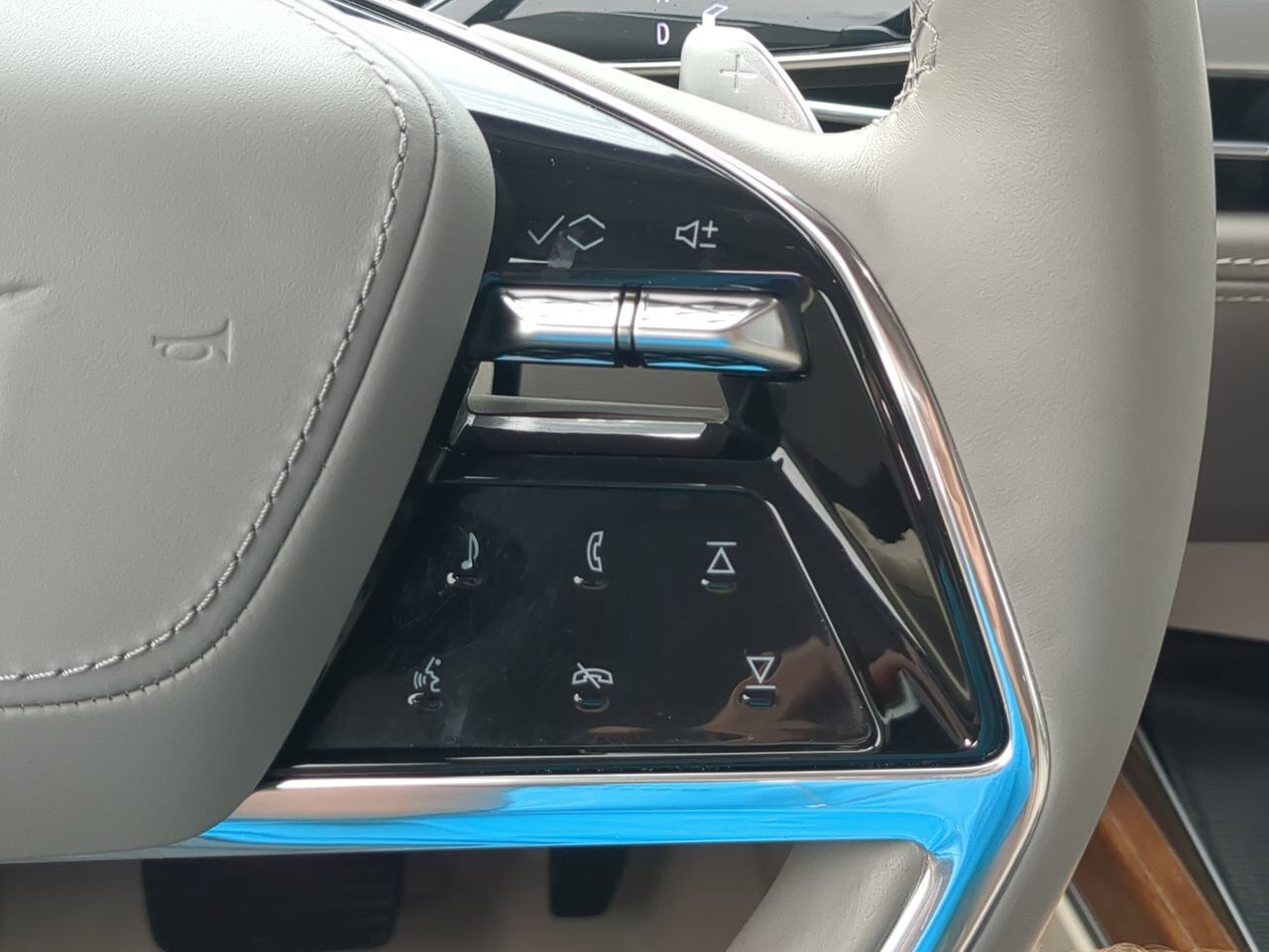 2025 Cadillac Escalade 4WD Sport Platinum Appleton WI