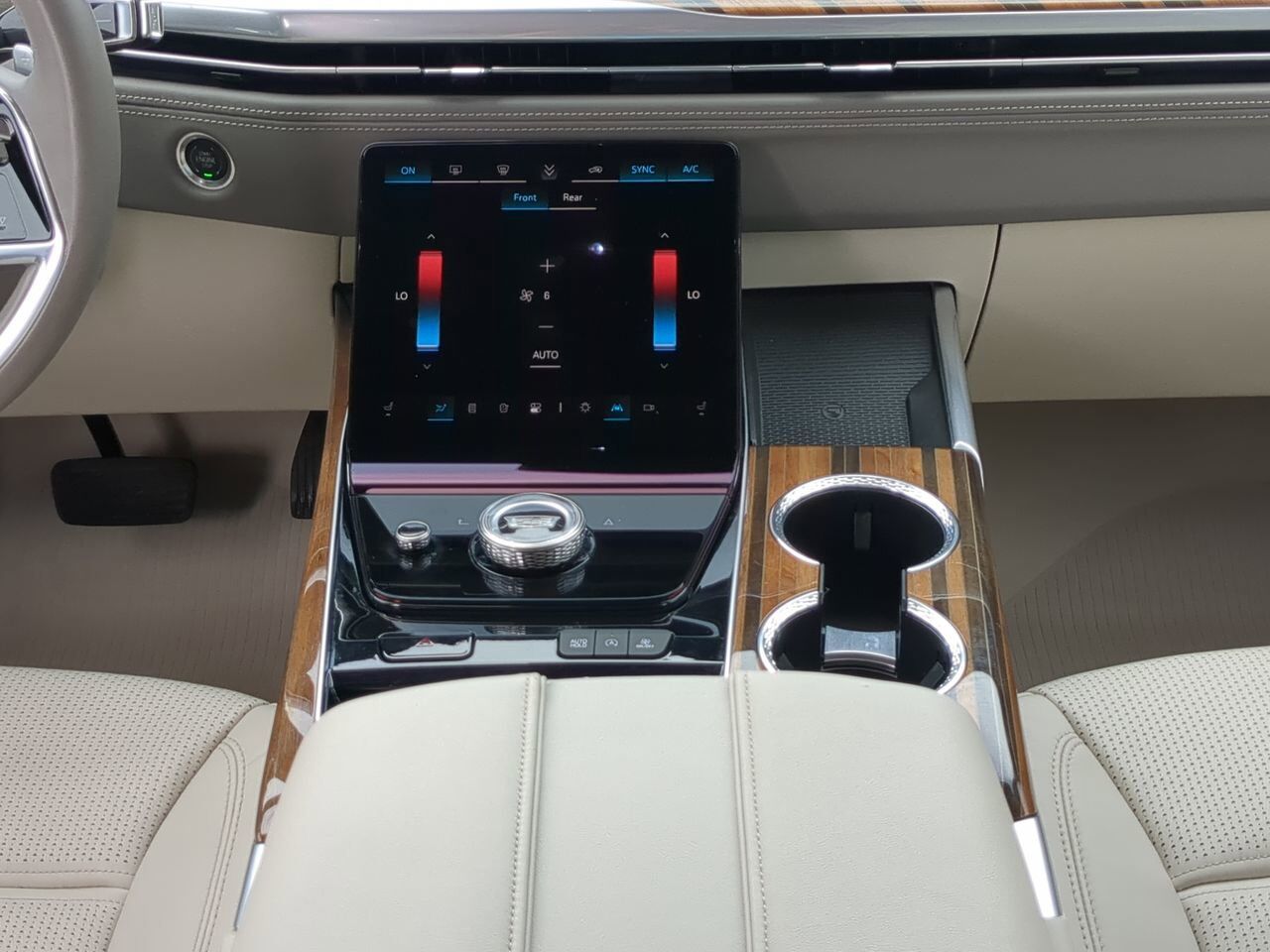 2025 Cadillac Escalade 4WD Sport Platinum Appleton WI