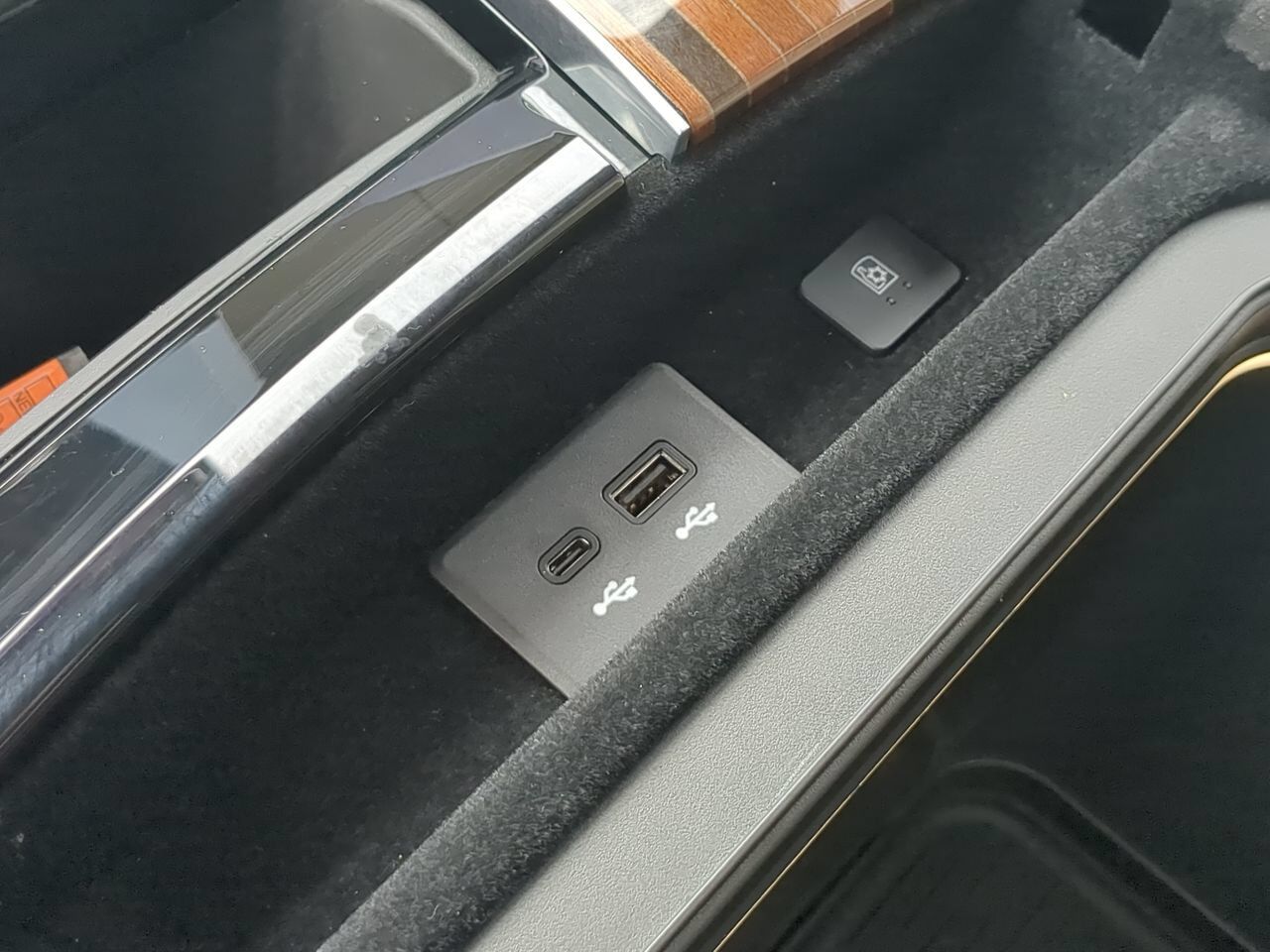 2025 Cadillac Escalade 4WD Sport Platinum Appleton WI