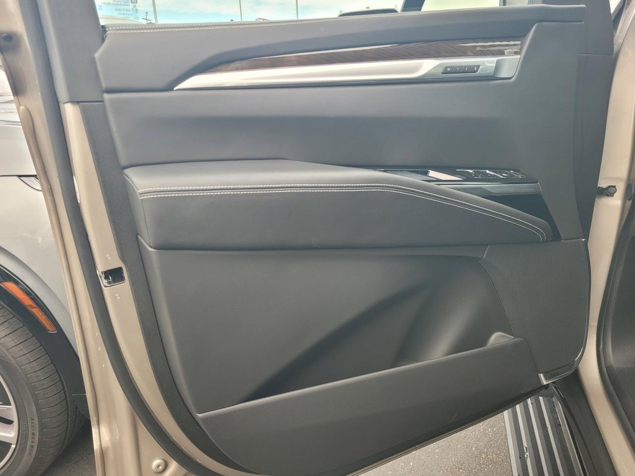 2025 Cadillac Escalade 4WD Sport Platinum Roseville CA