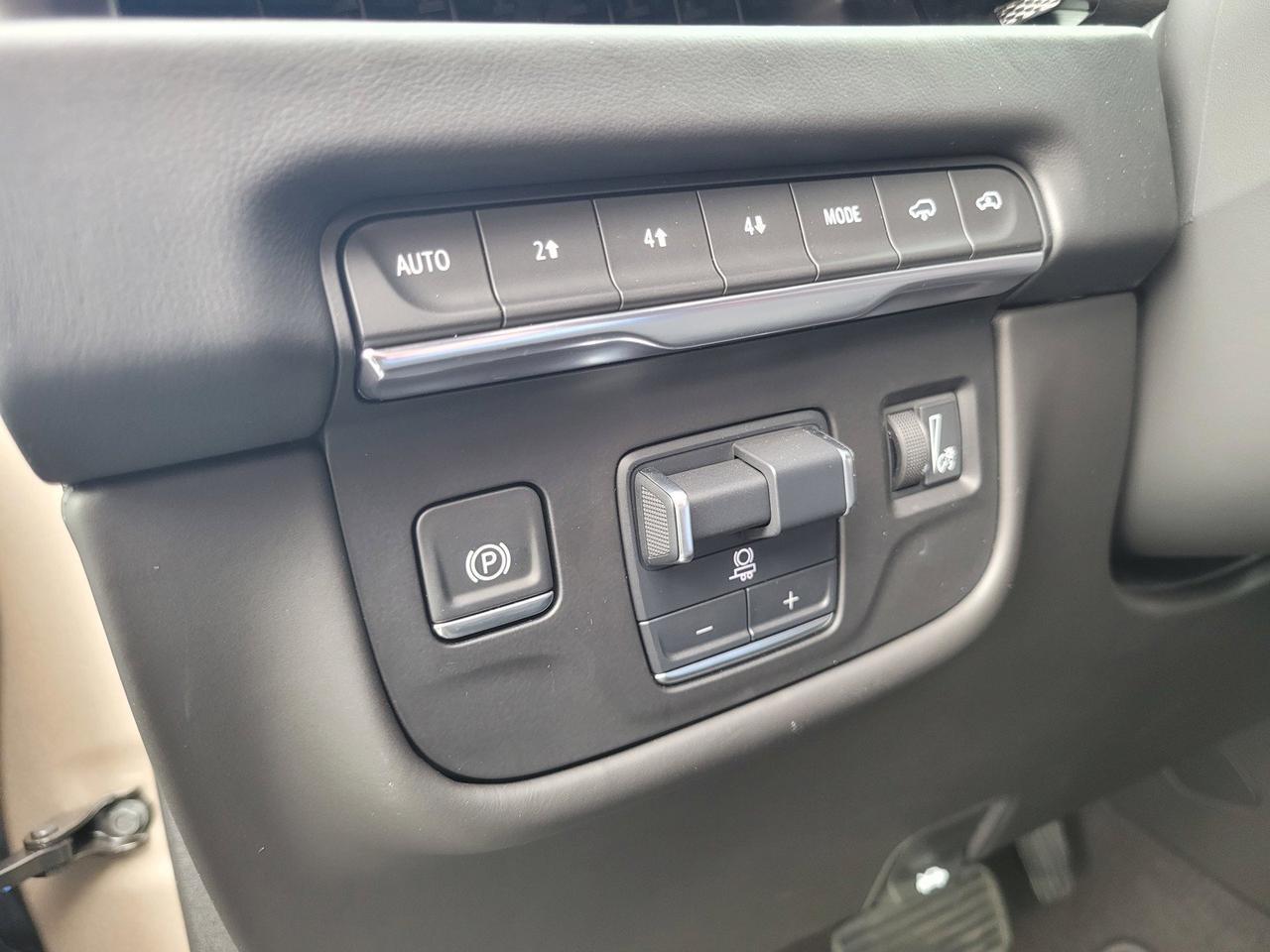 2025 Cadillac Escalade 4WD Sport Platinum Roseville CA