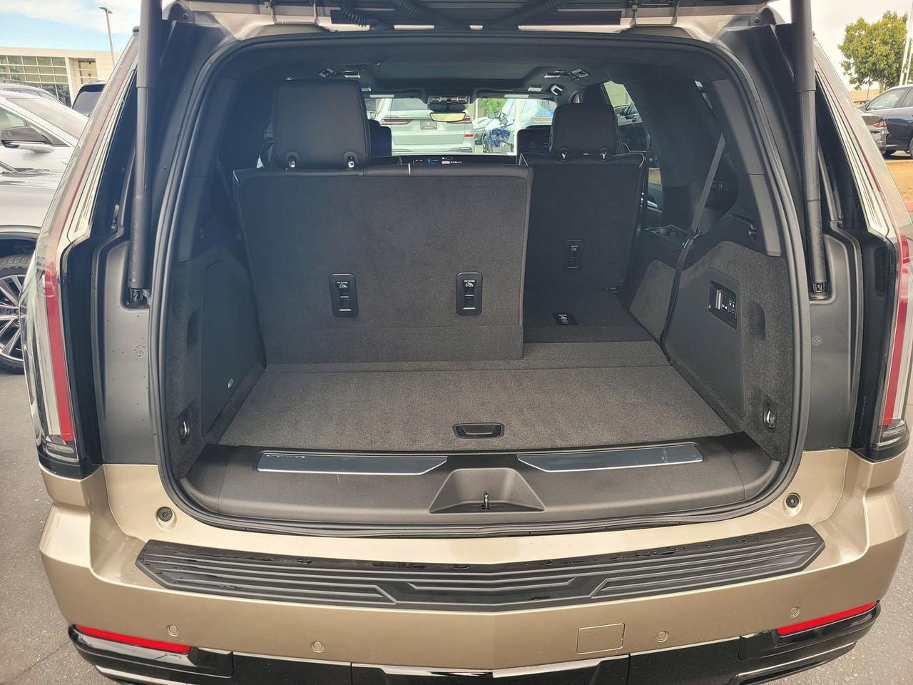 2025 Cadillac Escalade 4WD Sport Platinum Roseville CA
