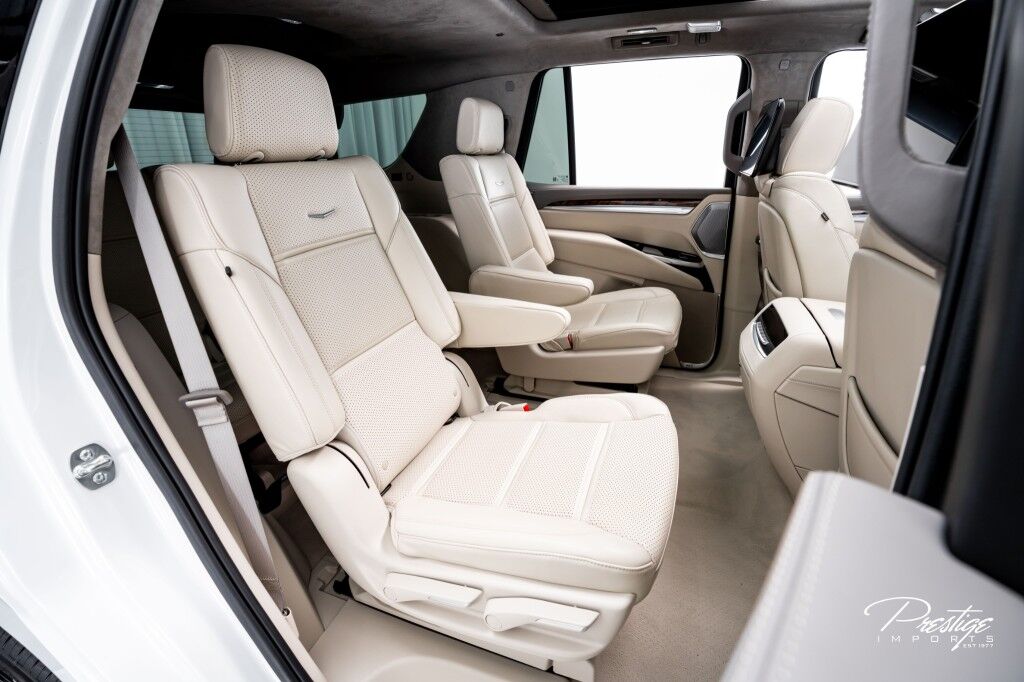 2025 Cadillac Escalade Command the road in the 2025 Cadillac Escalade 4WD Sport Platinum &acirc;&euro;&rdquo; a full-size luxury SUV designed for those who lead from the front. Powered by a 6.2L V8 delivering 420 horsepower through a smooth 10-speed automatic transmission, North Miami Beach FL