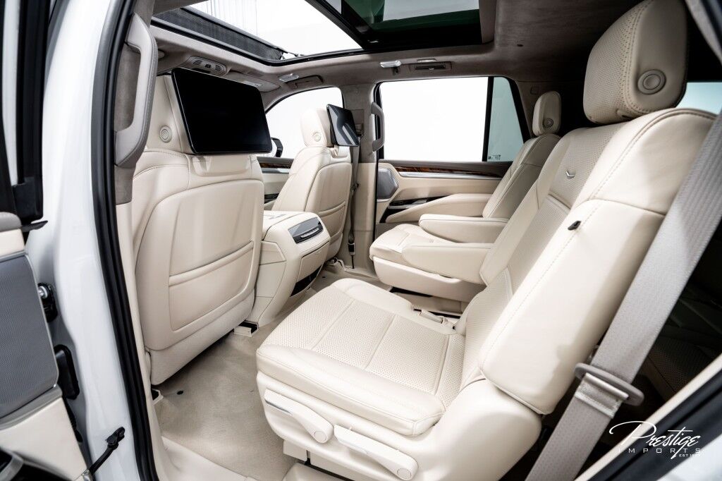 2025 Cadillac Escalade Command the road in the 2025 Cadillac Escalade 4WD Sport Platinum &acirc;&euro;&rdquo; a full-size luxury SUV designed for those who lead from the front. Powered by a 6.2L V8 delivering 420 horsepower through a smooth 10-speed automatic transmission, North Miami Beach FL