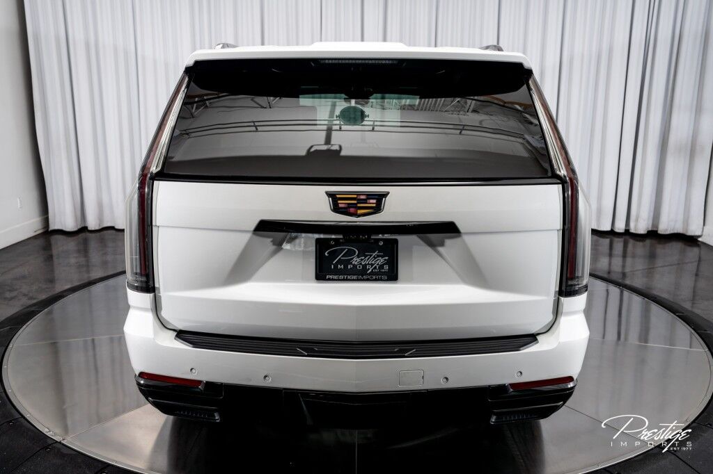 2025 Cadillac Escalade Command the road in the 2025 Cadillac Escalade 4WD Sport Platinum &acirc;&euro;&rdquo; a full-size luxury SUV designed for those who lead from the front. Powered by a 6.2L V8 delivering 420 horsepower through a smooth 10-speed automatic transmission, North Miami Beach FL