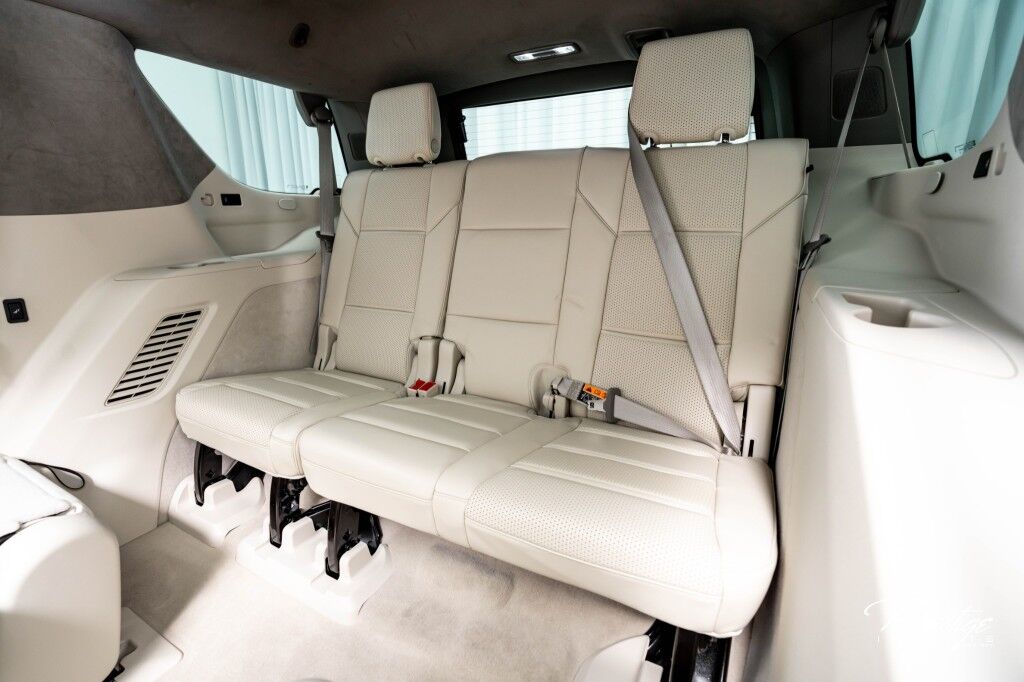 2025 Cadillac Escalade Command the road in the 2025 Cadillac Escalade 4WD Sport Platinum &acirc;&euro;&rdquo; a full-size luxury SUV designed for those who lead from the front. Powered by a 6.2L V8 delivering 420 horsepower through a smooth 10-speed automatic transmission, North Miami Beach FL