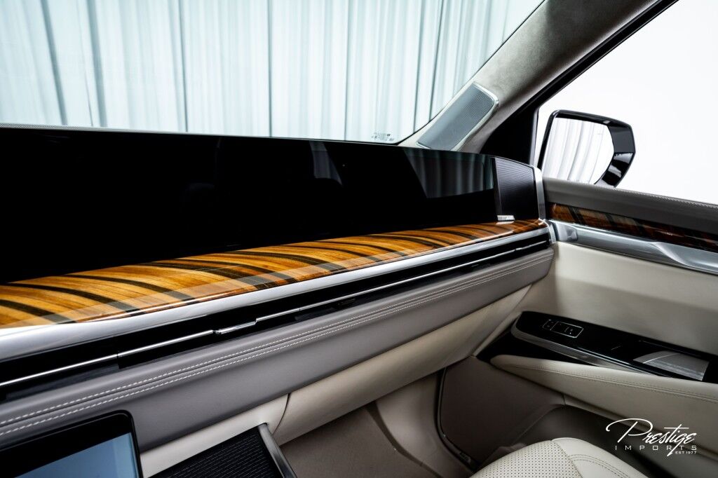 2025 Cadillac Escalade Command the road in the 2025 Cadillac Escalade 4WD Sport Platinum &acirc;&euro;&rdquo; a full-size luxury SUV designed for those who lead from the front. Powered by a 6.2L V8 delivering 420 horsepower through a smooth 10-speed automatic transmission, North Miami Beach FL