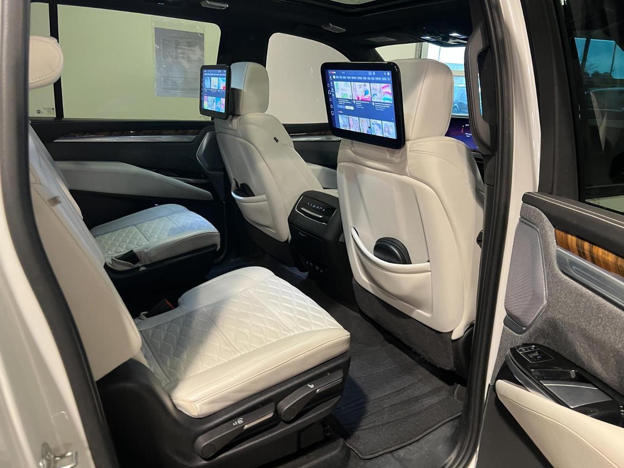 2025 Cadillac Escalade ESV 4WD Sport Platinum Parker CO