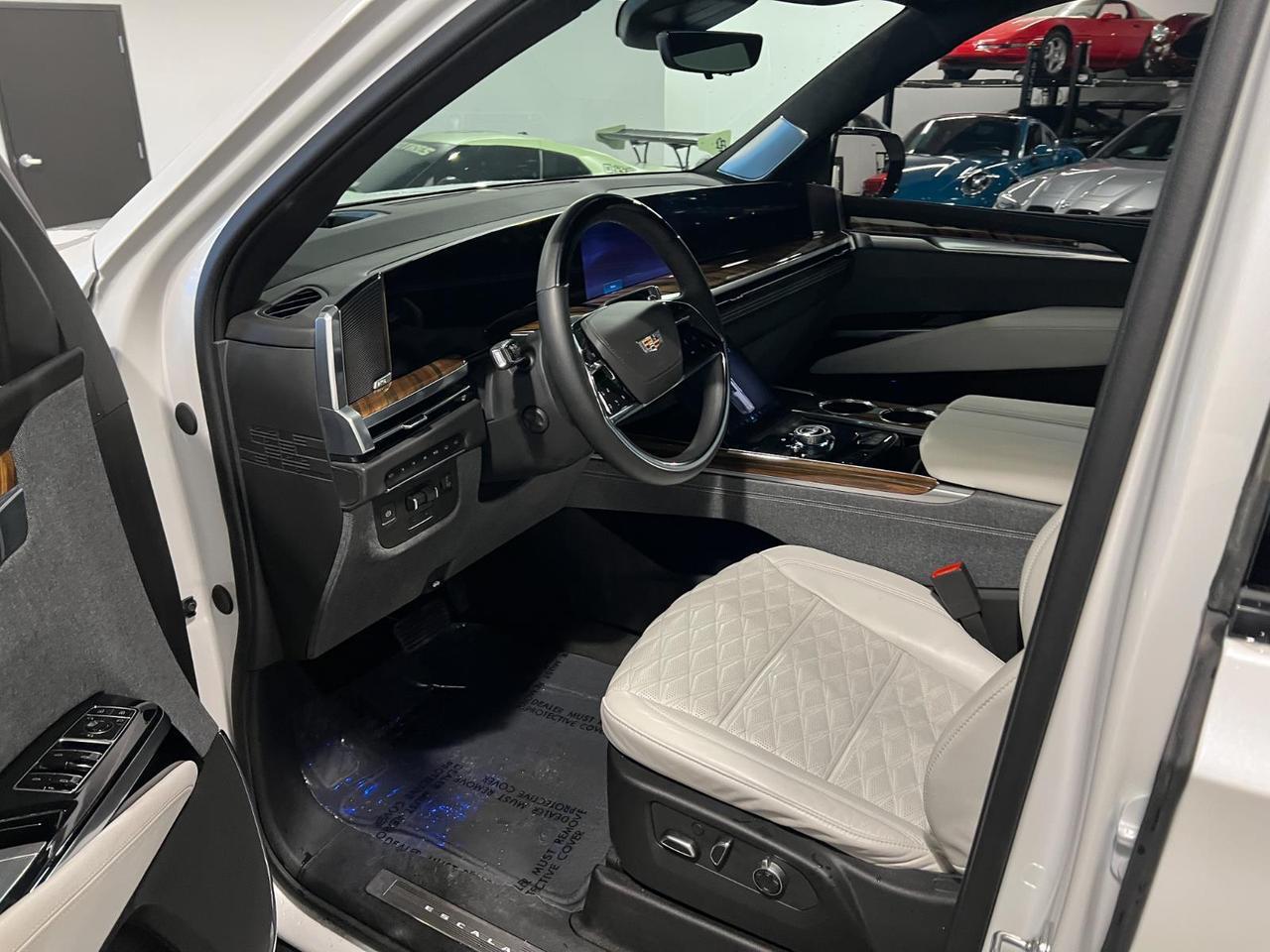 2025 Cadillac Escalade ESV 4WD Sport Platinum Parker CO