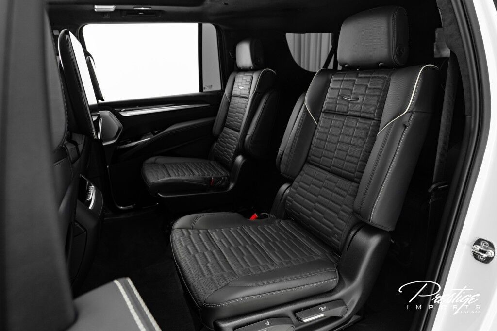 2025 Cadillac Escalade ESV AWD V-Series North Miami Beach FL