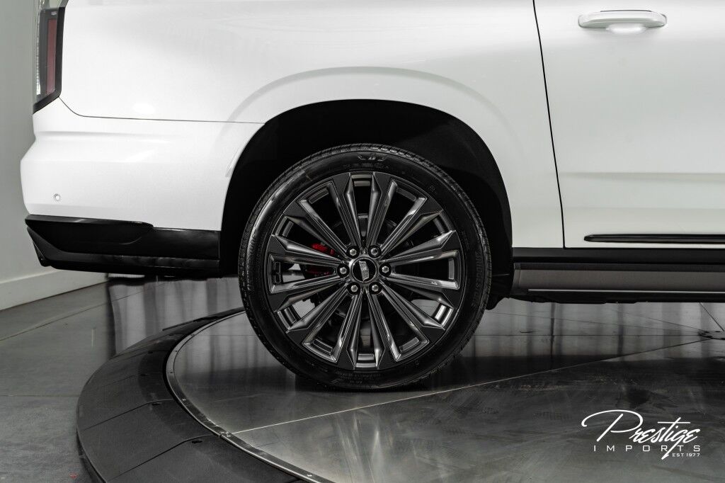 2025 Cadillac Escalade ESV AWD V-Series North Miami Beach FL