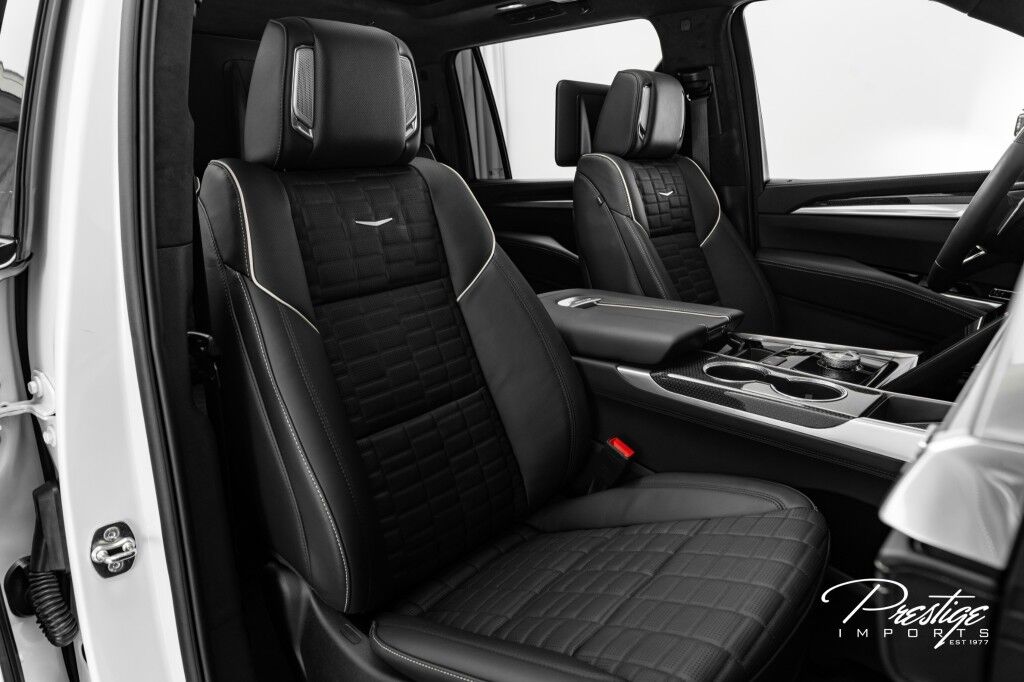 2025 Cadillac Escalade ESV AWD V-Series North Miami Beach FL