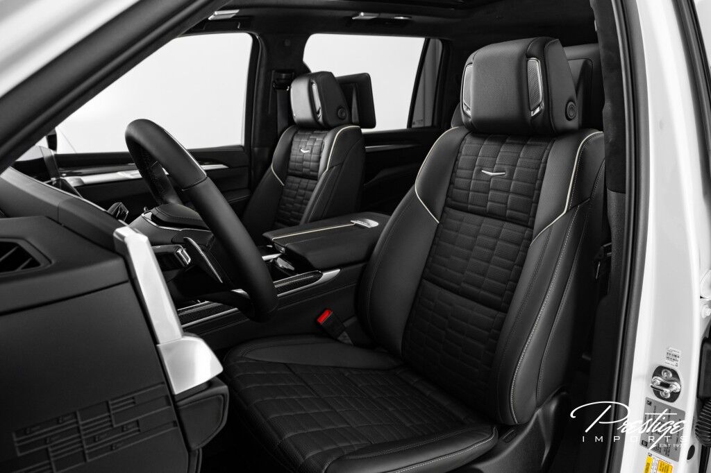 2025 Cadillac Escalade ESV AWD V-Series North Miami Beach FL