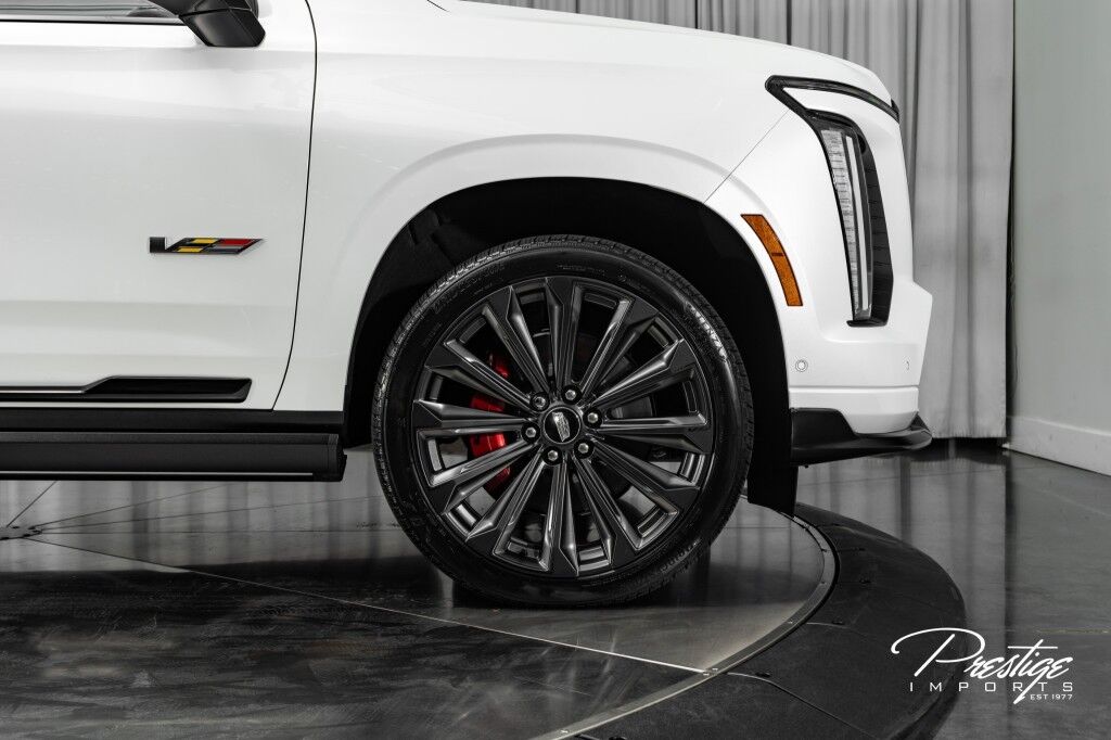 2025 Cadillac Escalade ESV AWD V-Series North Miami Beach FL