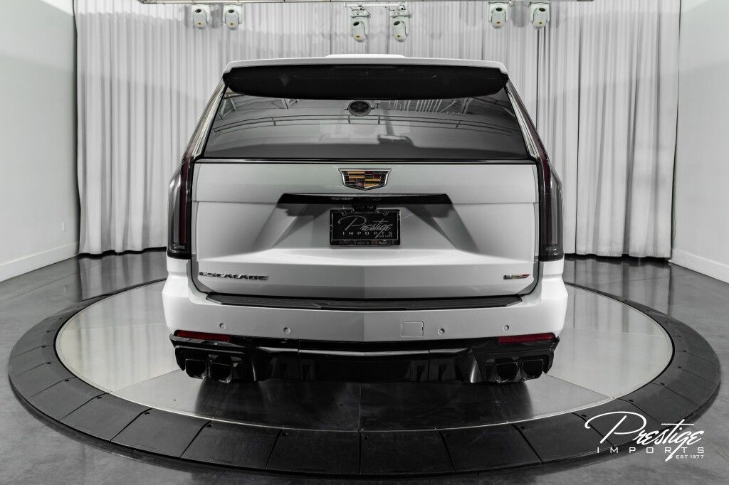 2025 Cadillac Escalade ESV AWD V-Series North Miami Beach FL