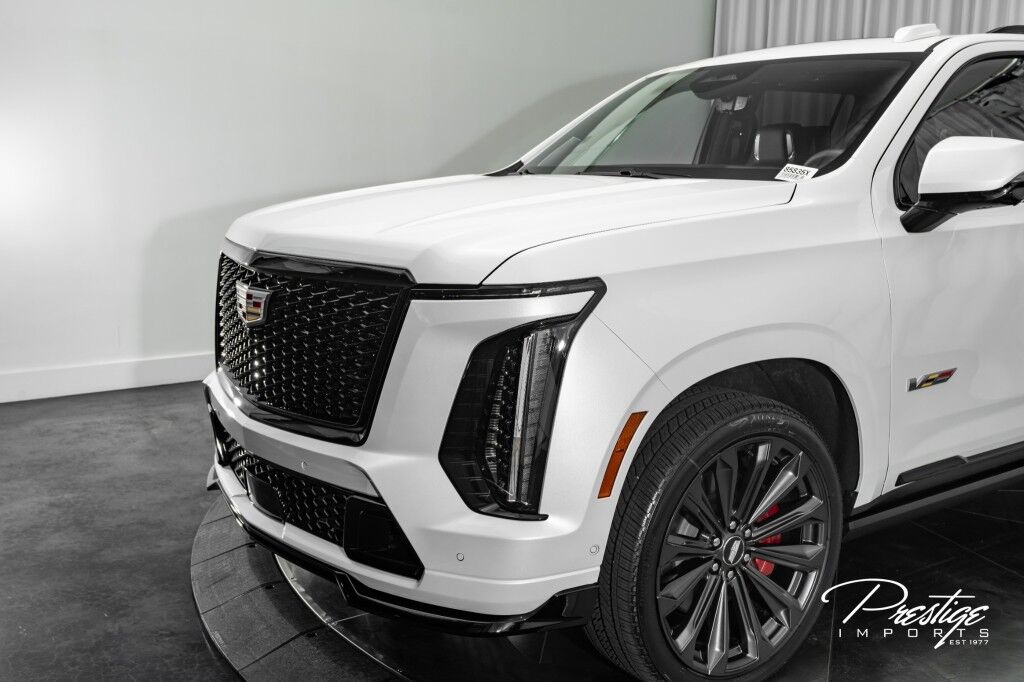 2025 Cadillac Escalade ESV AWD V-Series North Miami Beach FL
