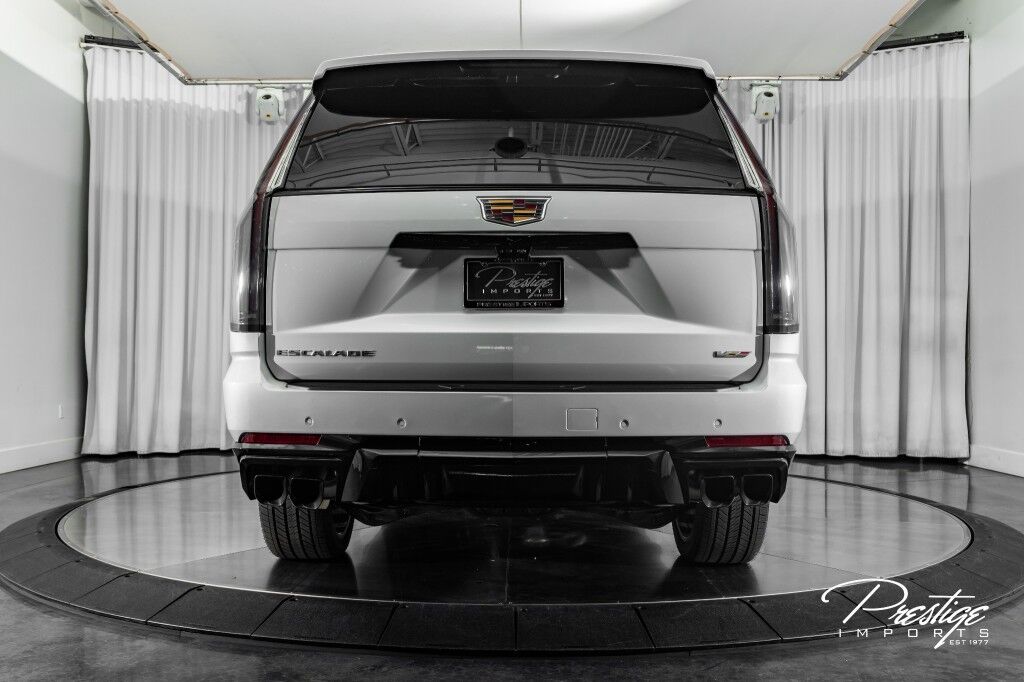 2025 Cadillac Escalade ESV AWD V-Series North Miami Beach FL