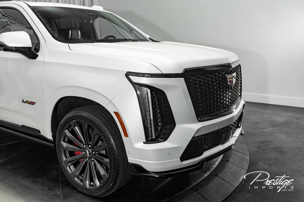 2025 Cadillac Escalade ESV AWD V-Series