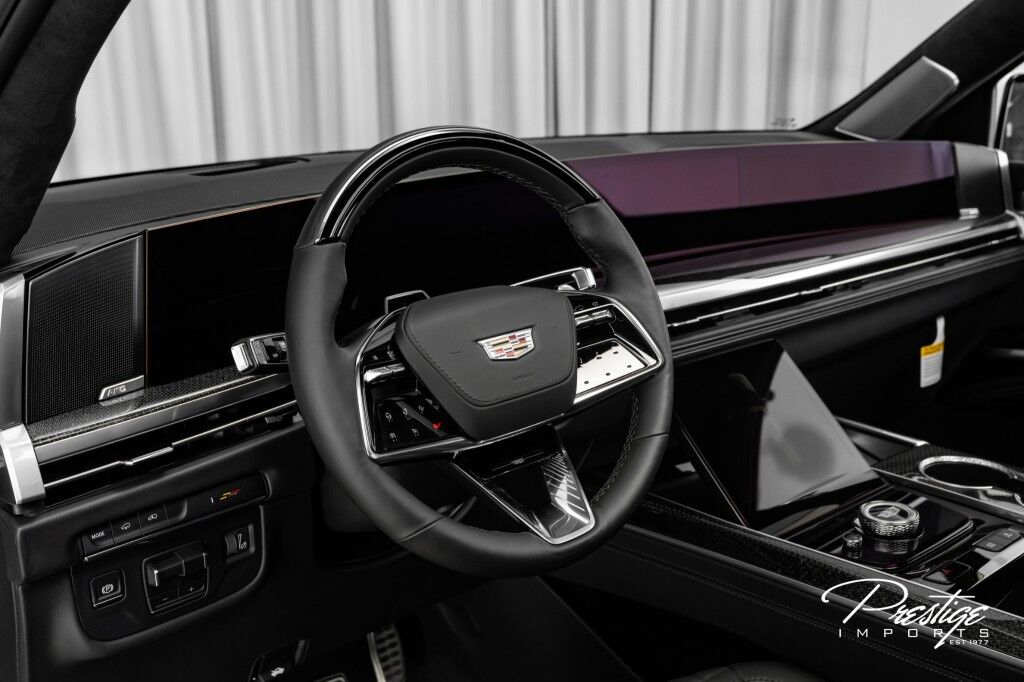 2025 Cadillac Escalade ESV AWD V-Series North Miami Beach FL