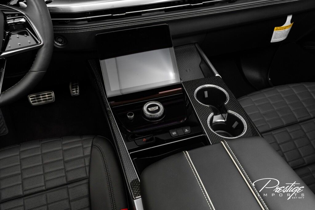 2025 Cadillac Escalade ESV AWD V-Series North Miami Beach FL