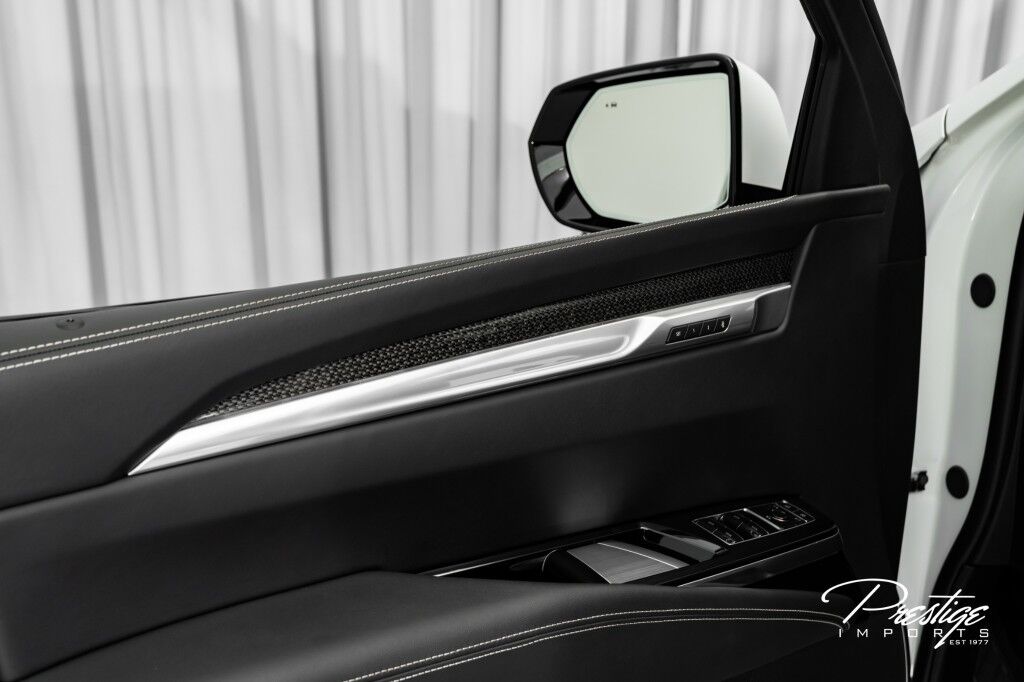 2025 Cadillac Escalade ESV AWD V-Series North Miami Beach FL