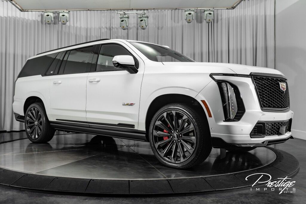 2025 Cadillac Escalade ESV AWD V-Series North Miami Beach FL