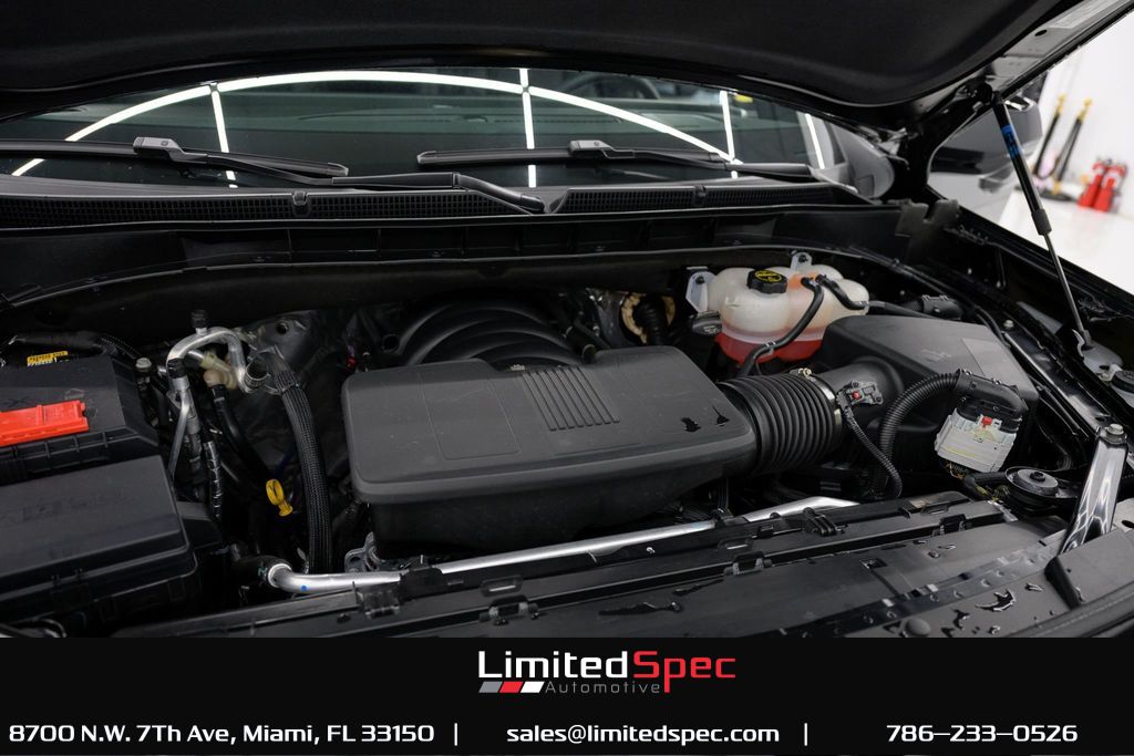 2025 Cadillac Escalade ESV Luxury Miami FL