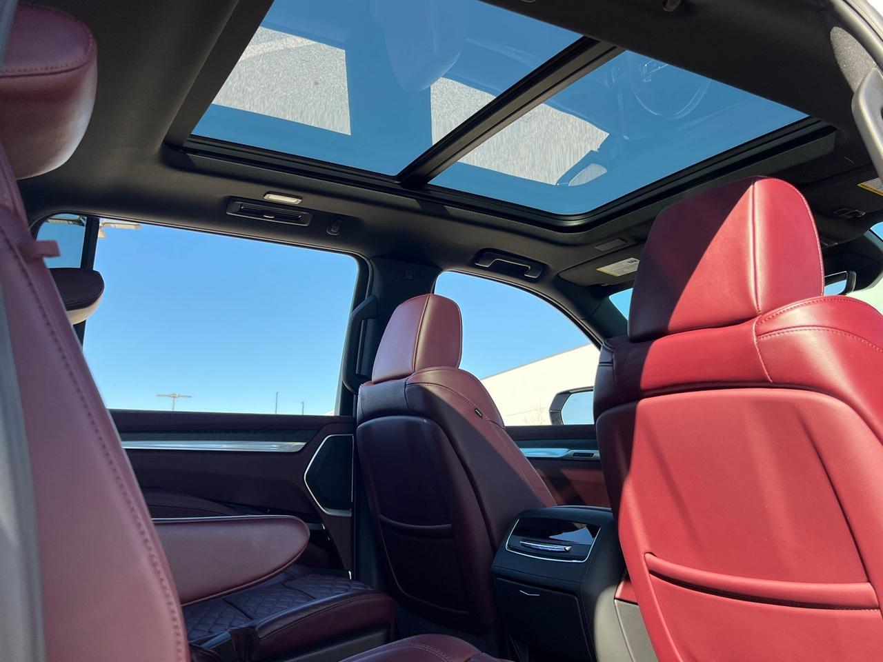 2025 Cadillac Escalade ESV Premium Indianapolis IN