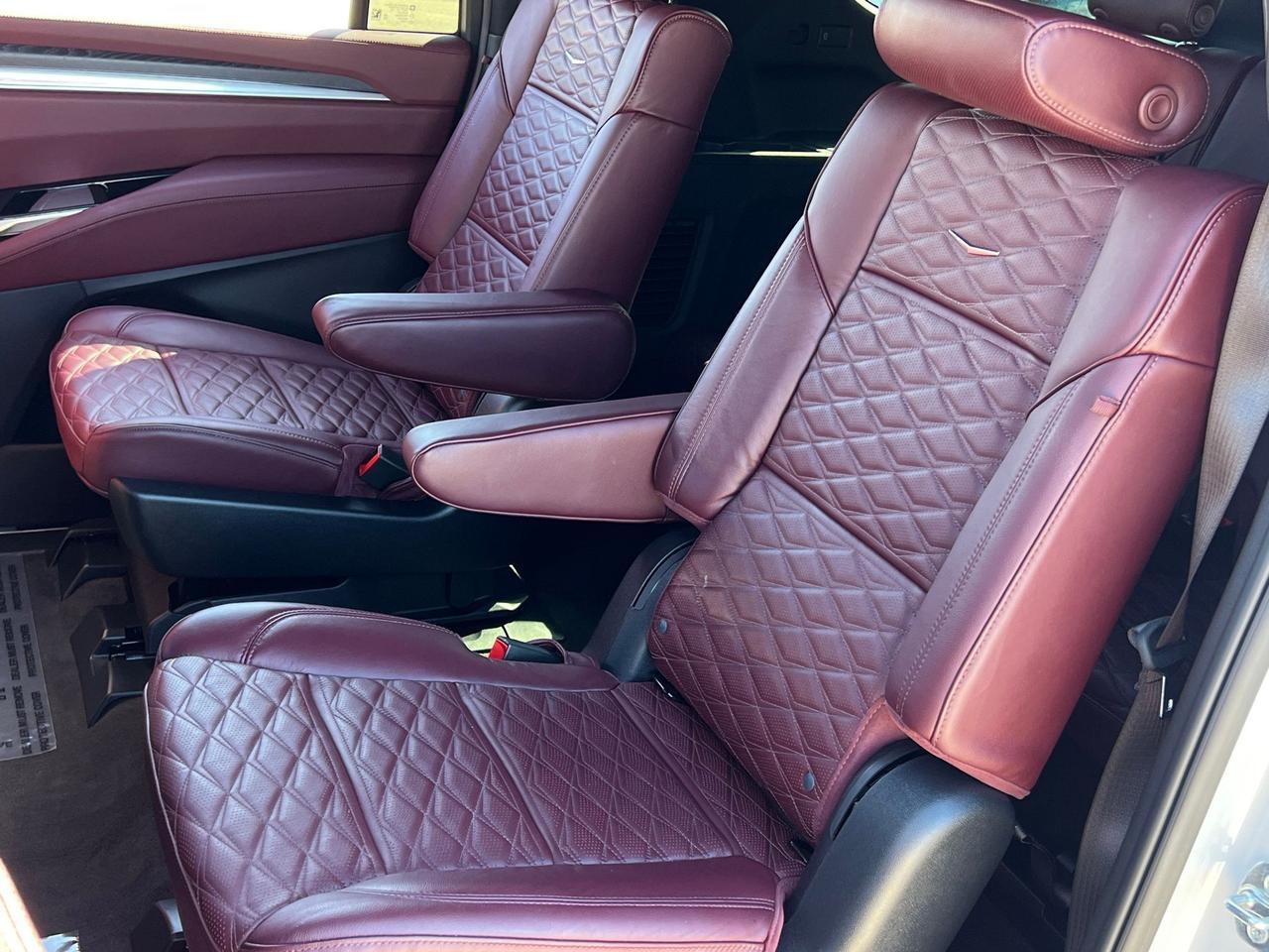 2025 Cadillac Escalade ESV Premium Indianapolis IN