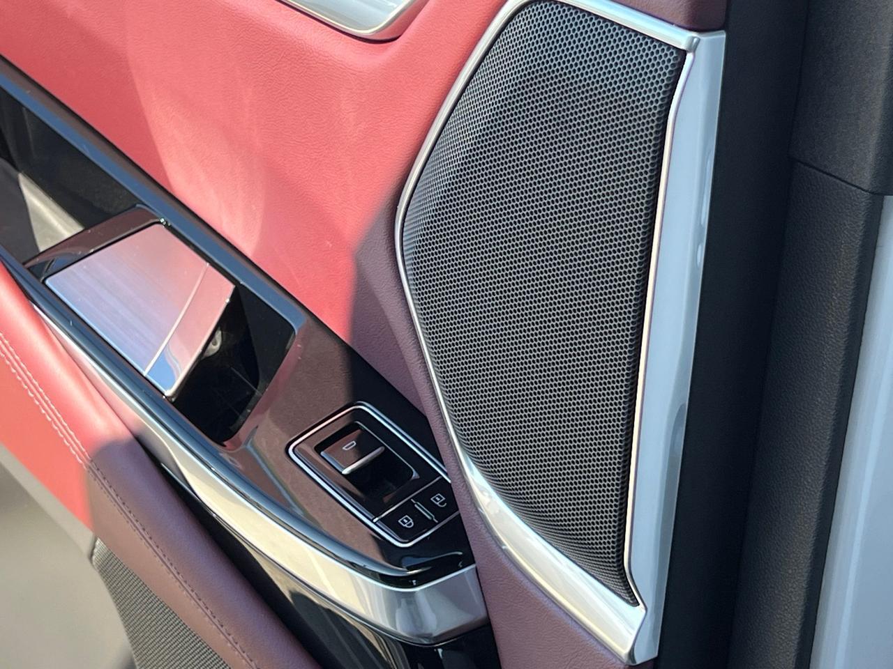 2025 Cadillac Escalade ESV Premium Indianapolis IN