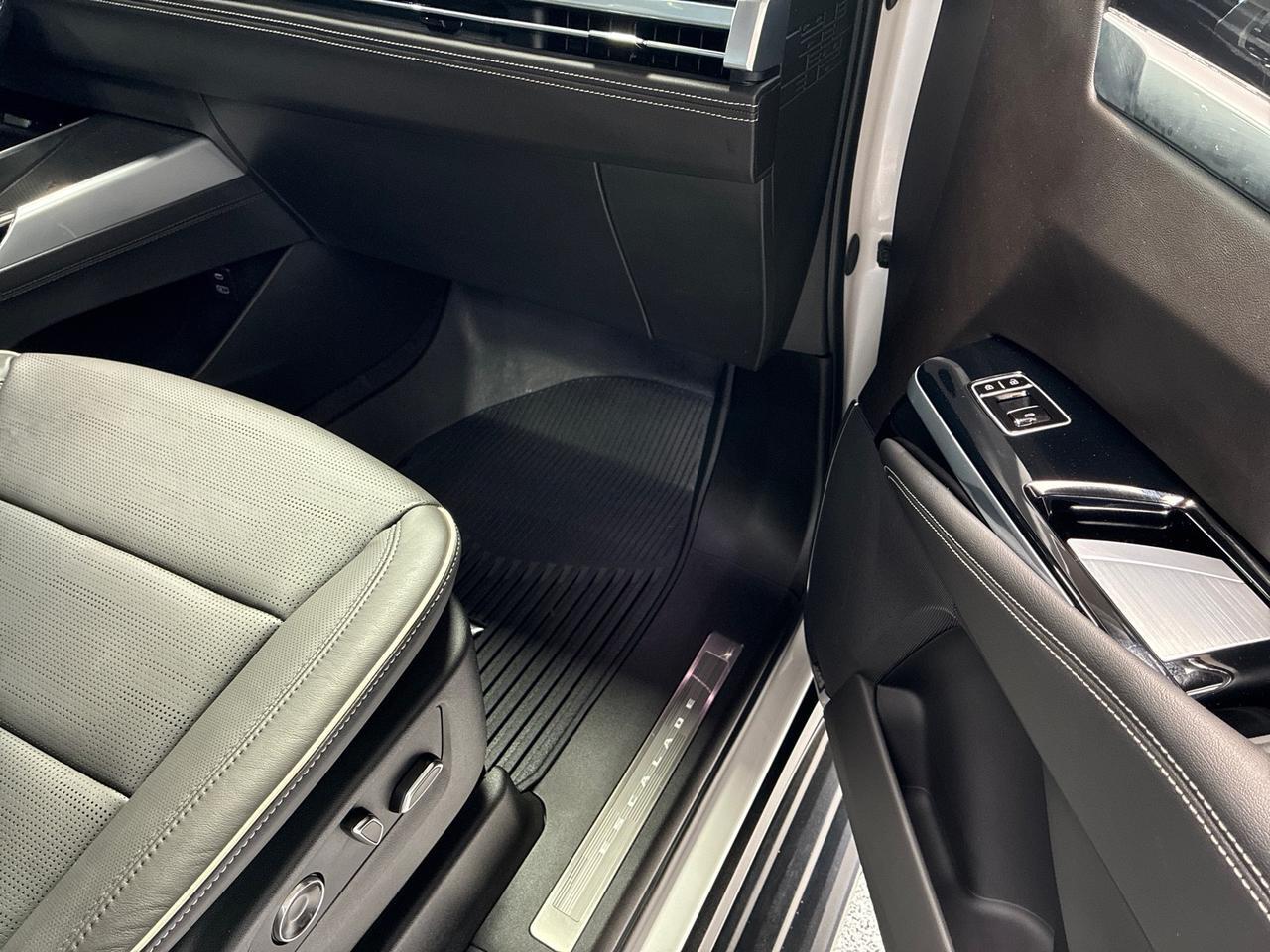 2025 Cadillac Escalade ESV Sport, Only 1k Miles Houston TX