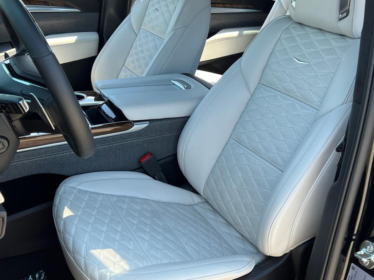 2025 Cadillac Escalade ESV Sport Platinum Indianapolis IN