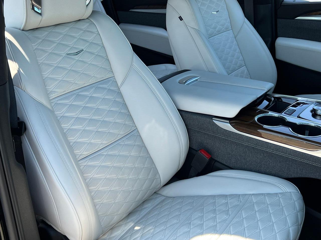 2025 Cadillac Escalade ESV Sport Platinum Indianapolis IN