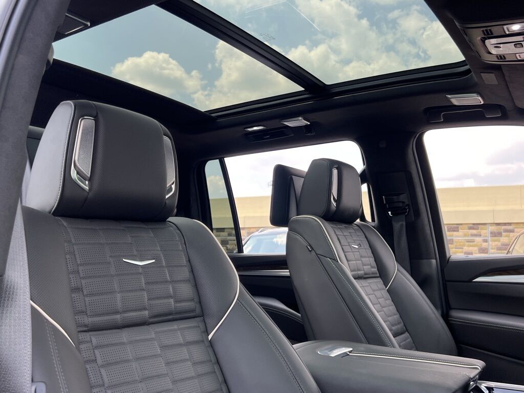 2025 Cadillac Escalade ESV Sport Platinum Indianapolis IN