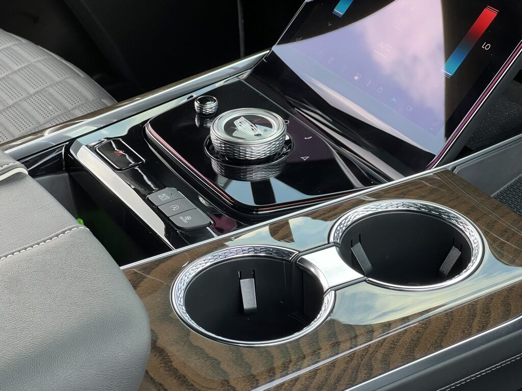 2025 Cadillac Escalade ESV Sport Platinum Indianapolis IN