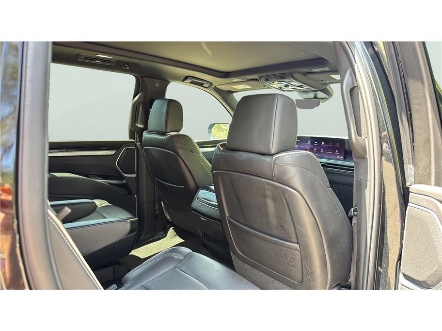 2025 Cadillac Escalade ESV Sport SUV 4D Folsom CA