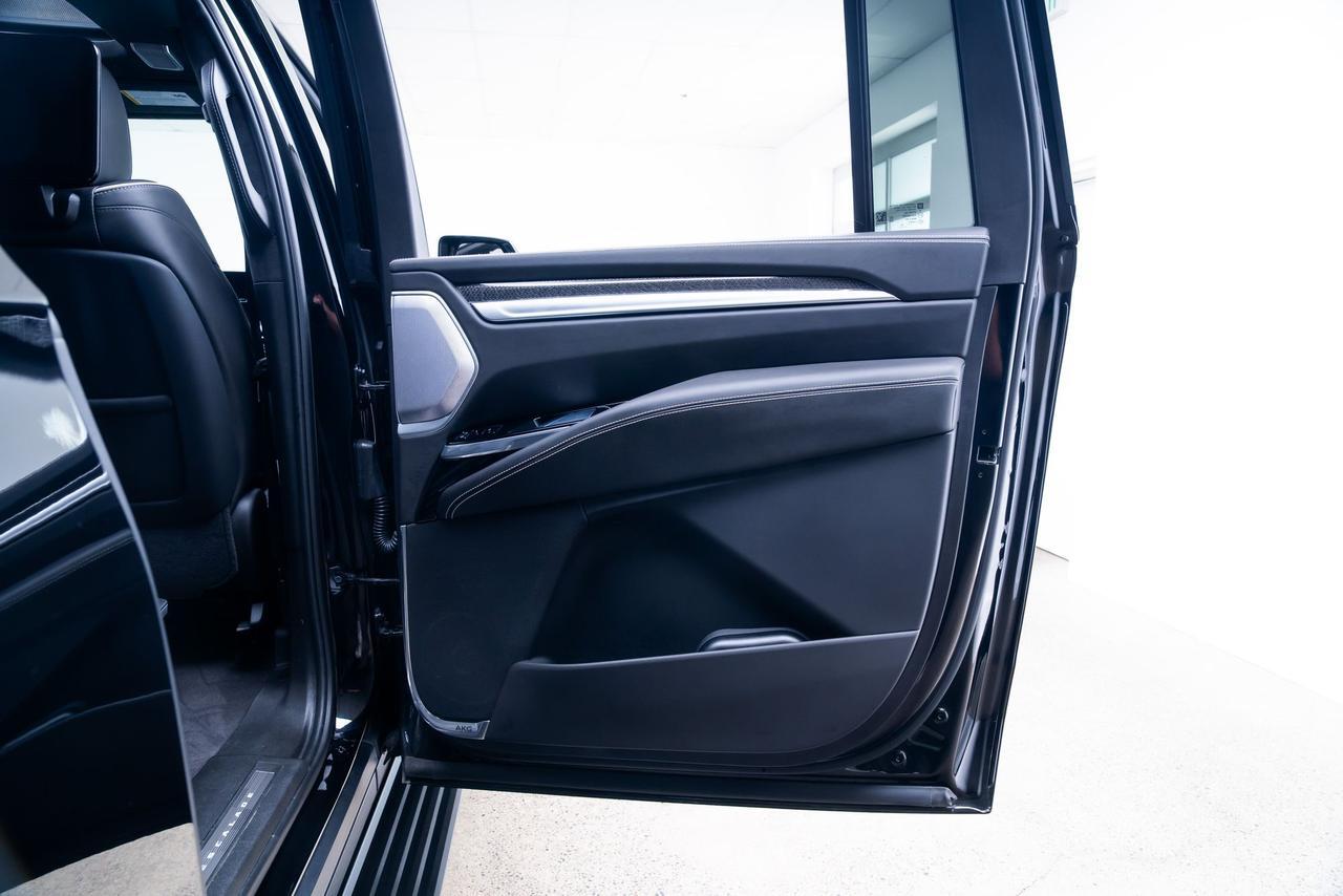 2025 Cadillac Escalade ESV V-Series Touring Package 1SD Portland OR