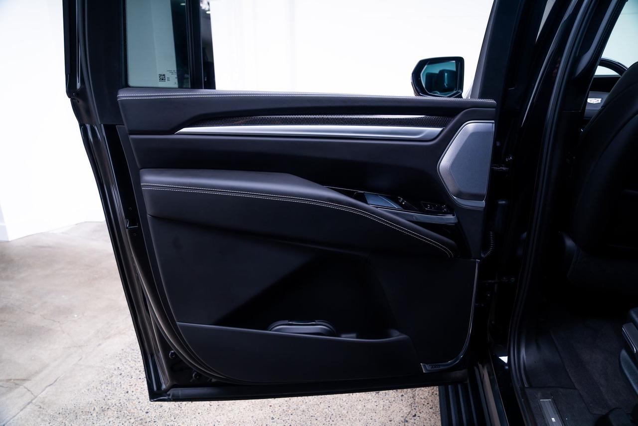 2025 Cadillac Escalade ESV V-Series Touring Package 1SD Portland OR