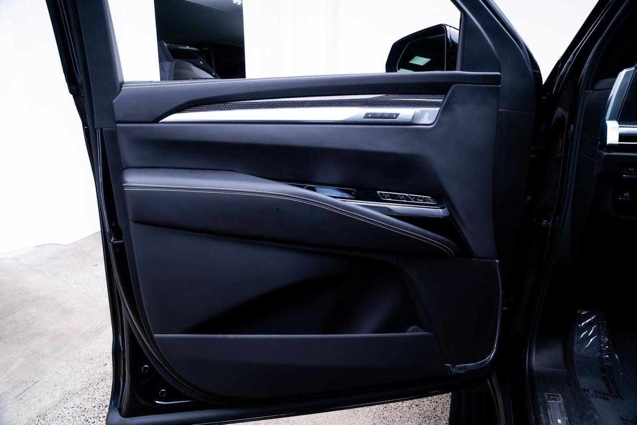 2025 Cadillac Escalade ESV V-Series Touring Package 1SD Portland OR