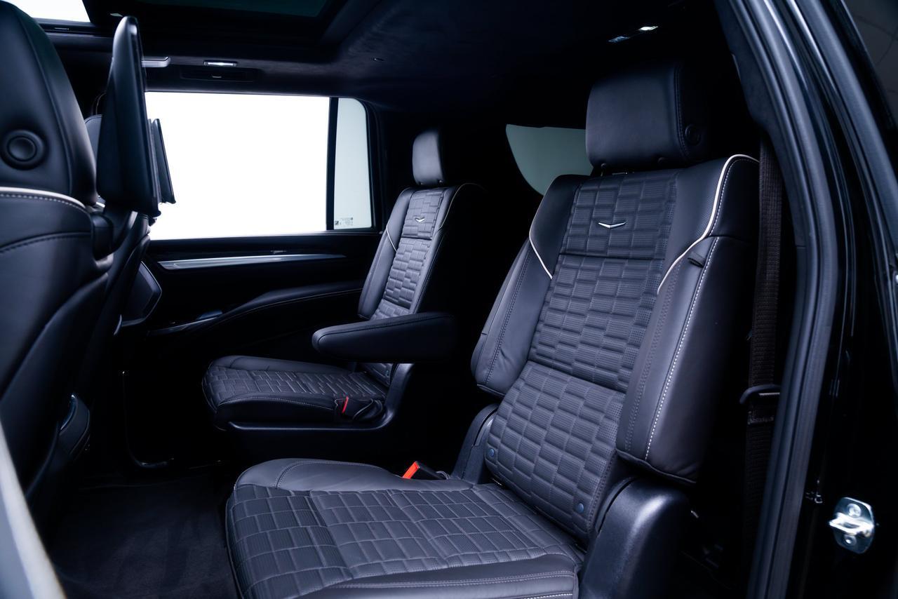2025 Cadillac Escalade ESV V-Series Touring Package / Group 1SD / Night Vision Portland OR