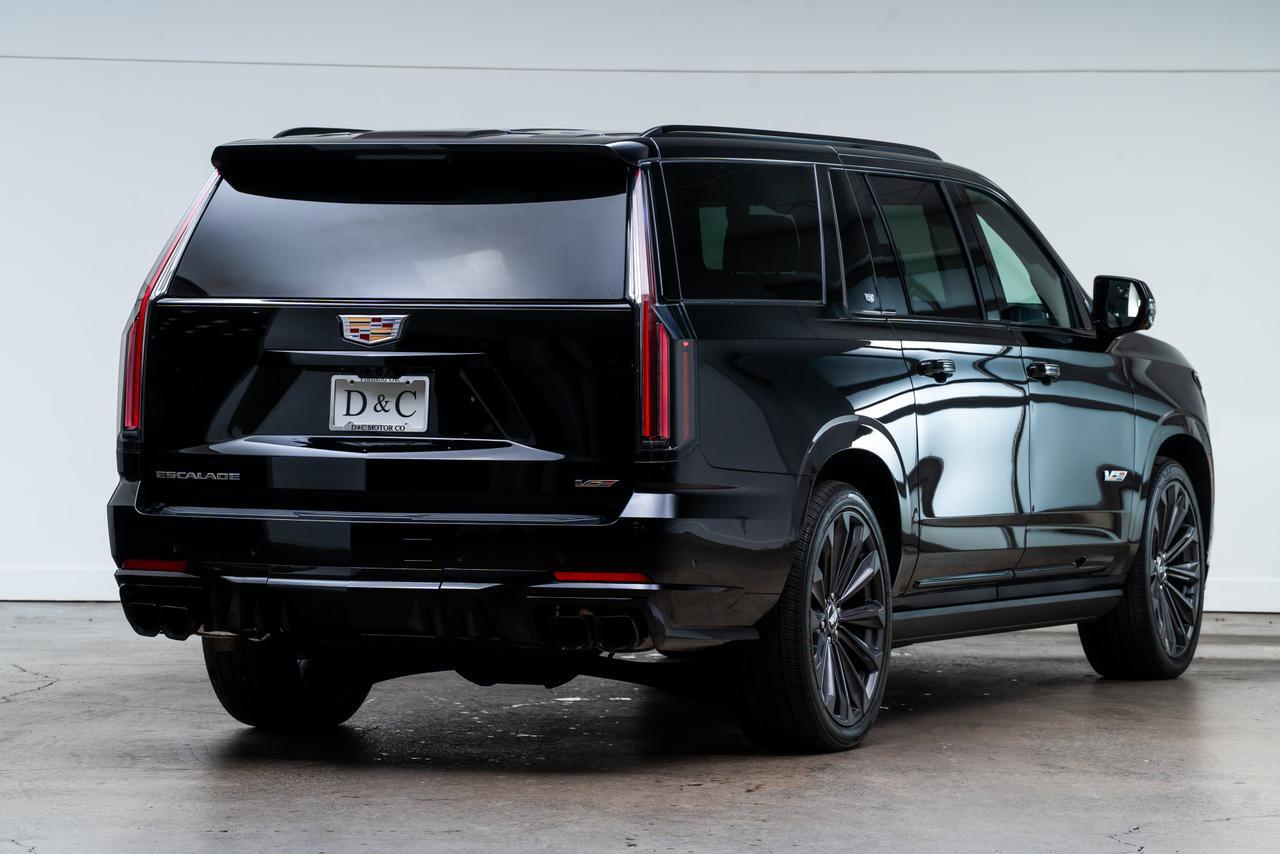 2025 Cadillac Escalade ESV V-Series Touring Package / Group 1SD / Night Vision Portland OR