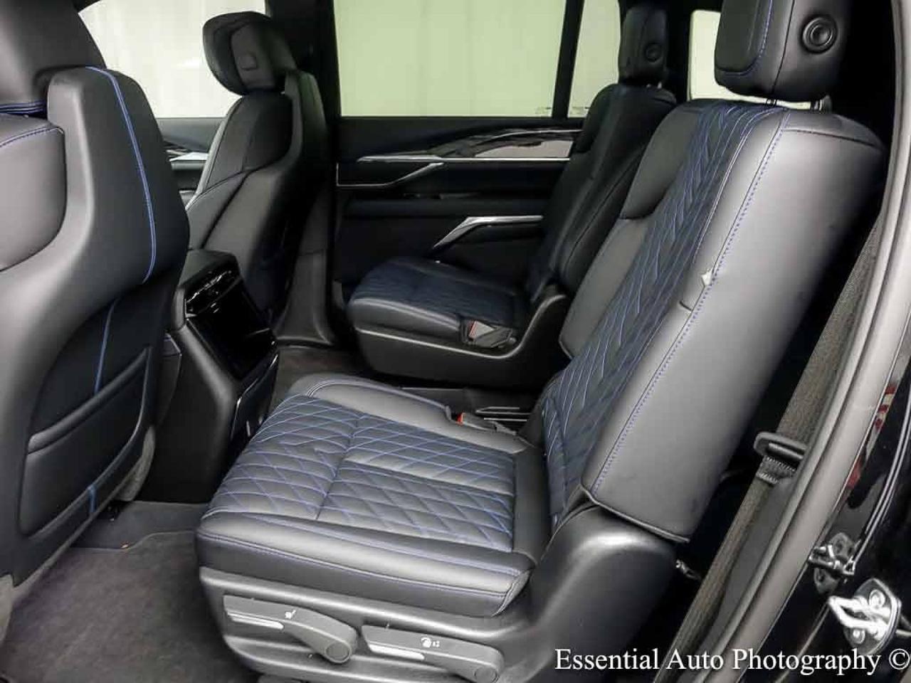 2025 Cadillac Escalade IQ Luxury 1 Willowbrook IL