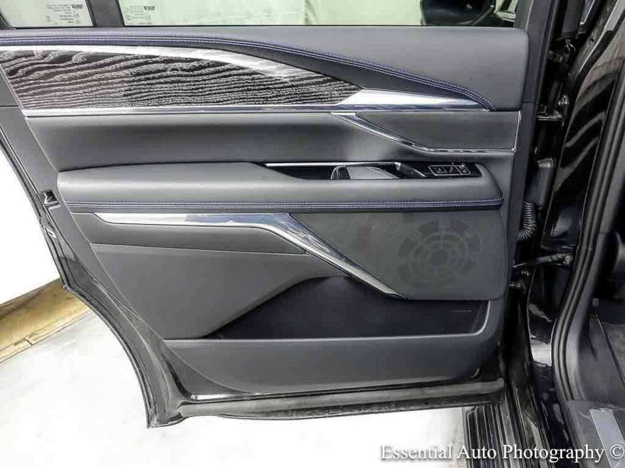 2025 Cadillac Escalade IQ Luxury 1 Willowbrook IL
