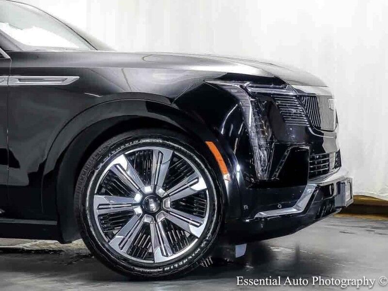 2025 Cadillac Escalade IQ Luxury 1