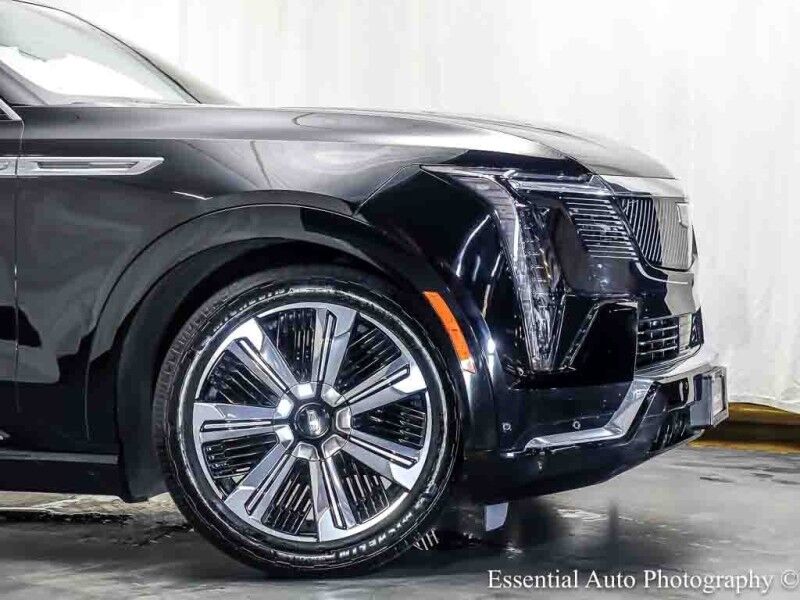 2025 Cadillac Escalade IQ Luxury 1