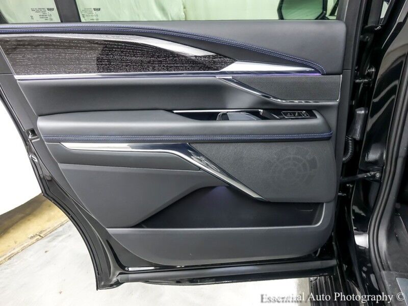 2025 Cadillac Escalade IQ Luxury 1 Willowbrook IL