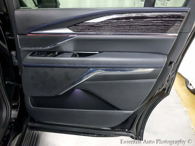 2025 Cadillac Escalade IQ Luxury 1 Willowbrook IL